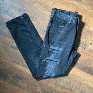Men’s destroyed denim